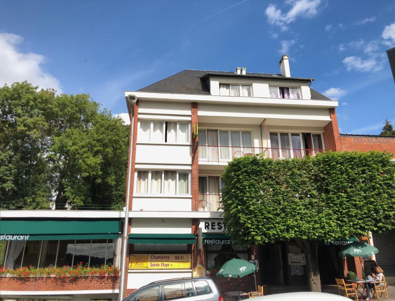 Logis Terrasse Hotel Lisieux Exteriör bild